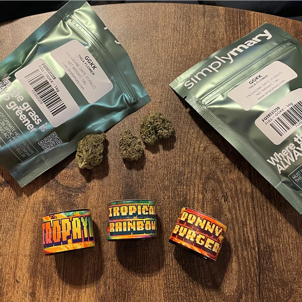 Delta 9 & THCa Disposable Vapes | SimplyMary Delta 9 & THCa Disposable Vapes | SimplyMary